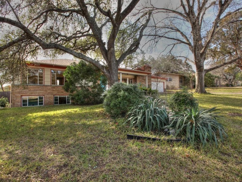 Virtual tour of 3107 Perry Ln