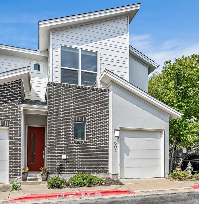 Virtual tour of 3108 E 51st St Unit #903