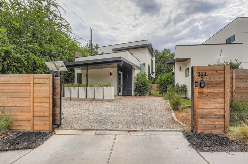 Virtual tour of 311-2 Havana ST Unit #2