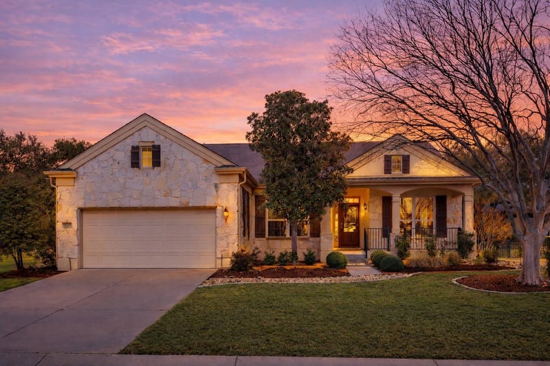 Virtual tour of 311 Rio Grande LOOP