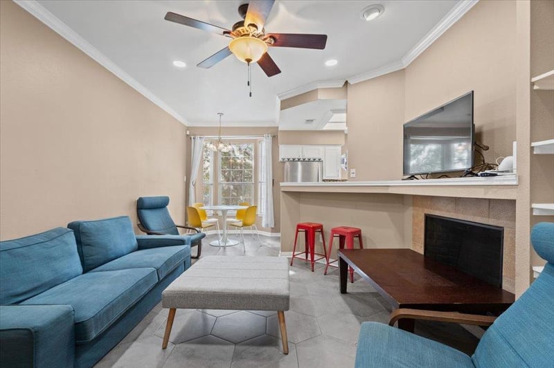 Virtual tour of 3111 TOM GREEN ST Unit #111