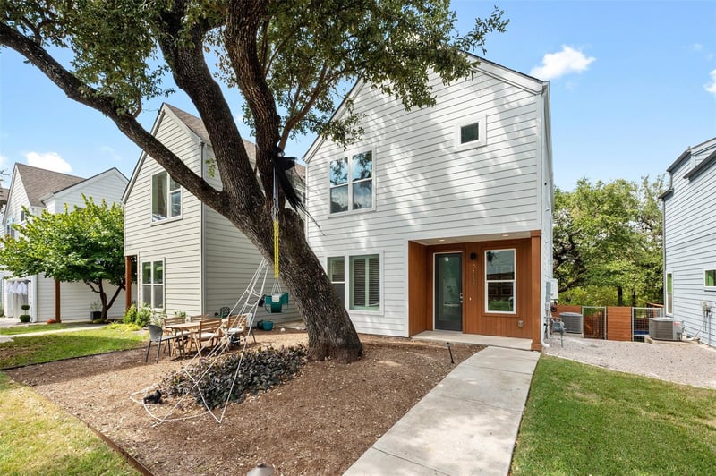 Virtual tour of 3112 Aldwyche DR