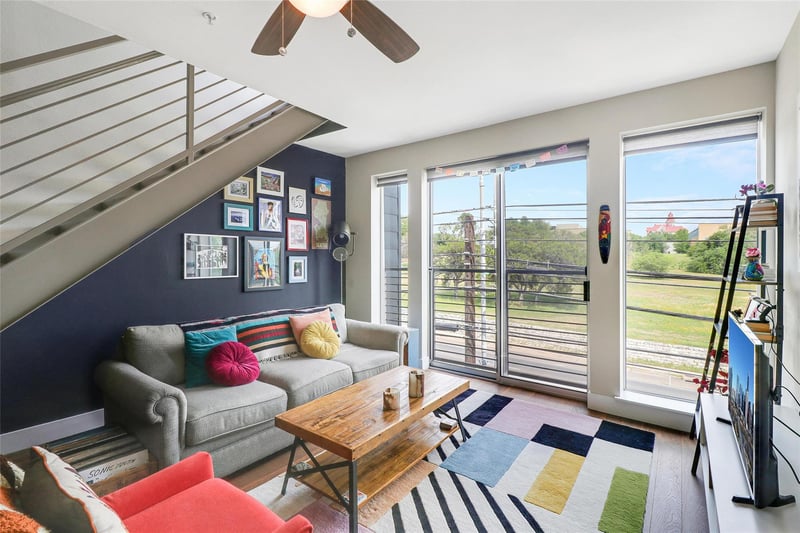 Virtual tour of 3114 S Congress Ave Unit #310