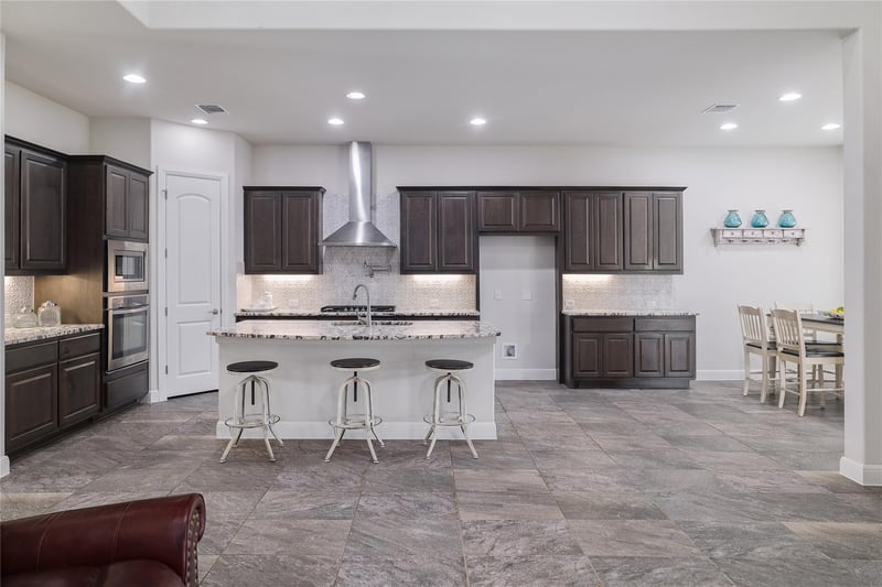 Virtual tour of 3118 Media Dr