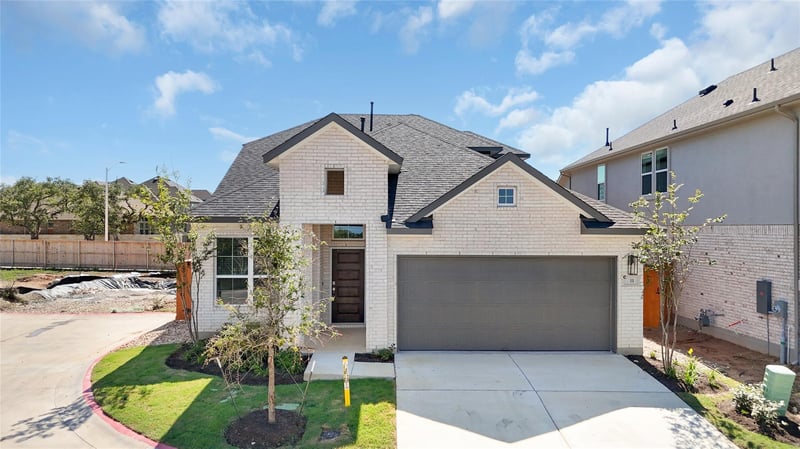 Virtual tour of 312 West Faulkner ST