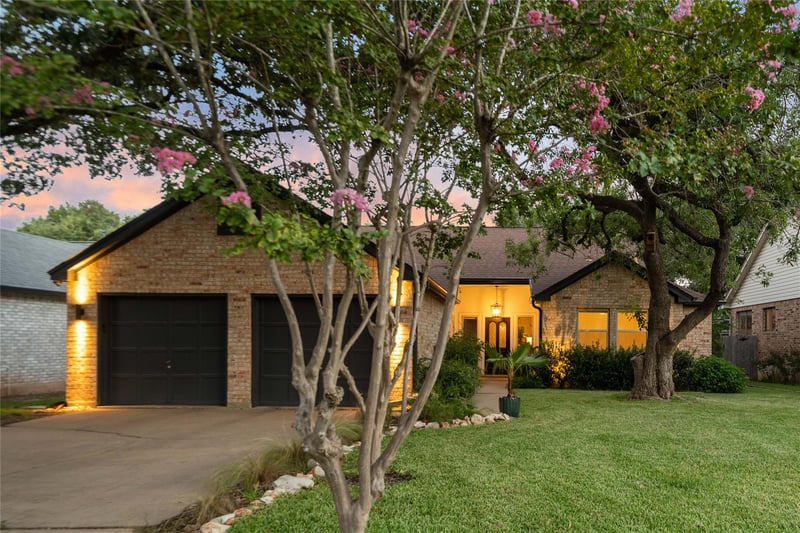 Virtual tour of 3127 Festus DR