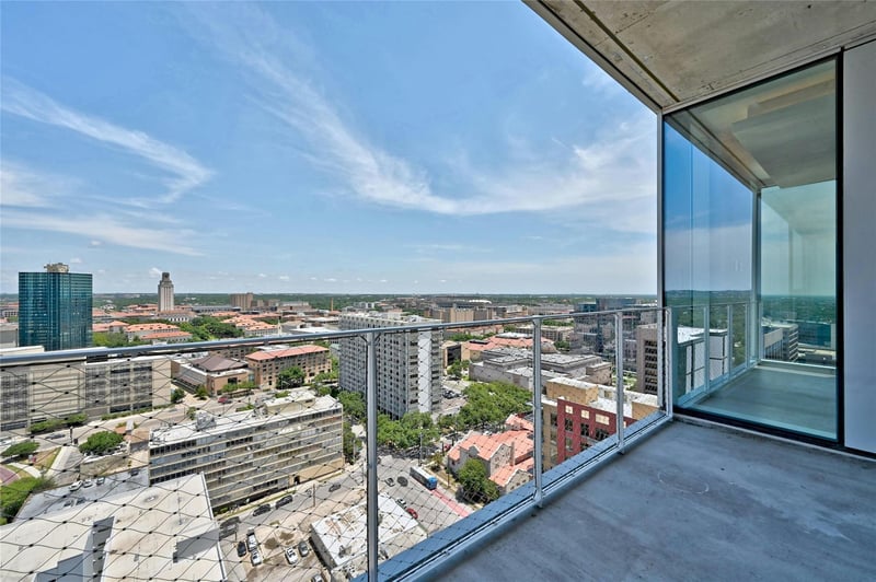 Virtual tour of 313 W 17th ST Unit #2101