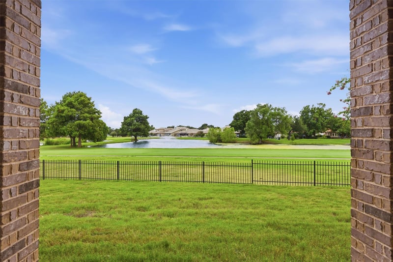 Virtual tour of 31316 Kingsway Rd