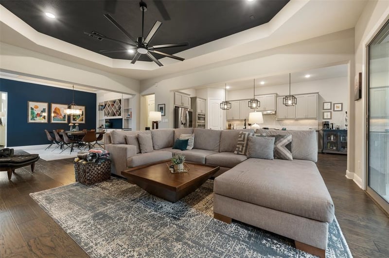 Virtual tour of 314 Jacksdaw Dr