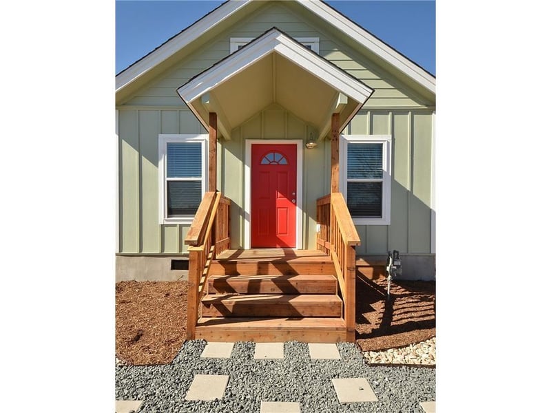 Virtual tour of 3141 E 12th ST Unit #C