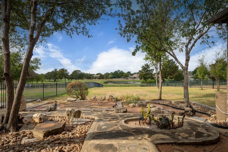 Virtual tour of 31424 Kingsway Rd