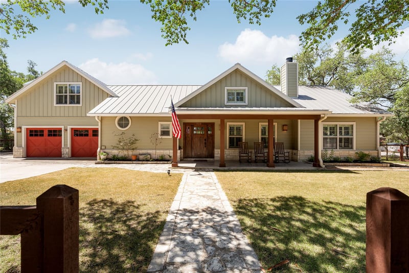 Virtual tour of 315 Hays ST