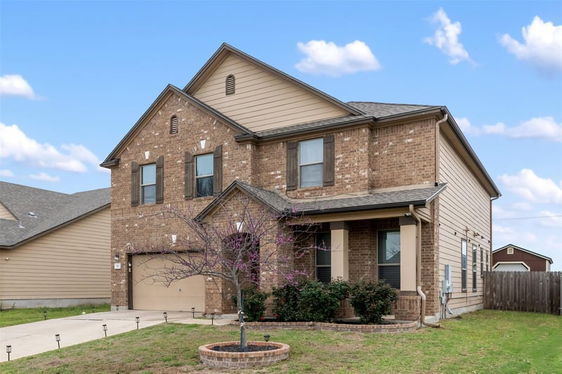 Virtual tour of 316 Carrington ST