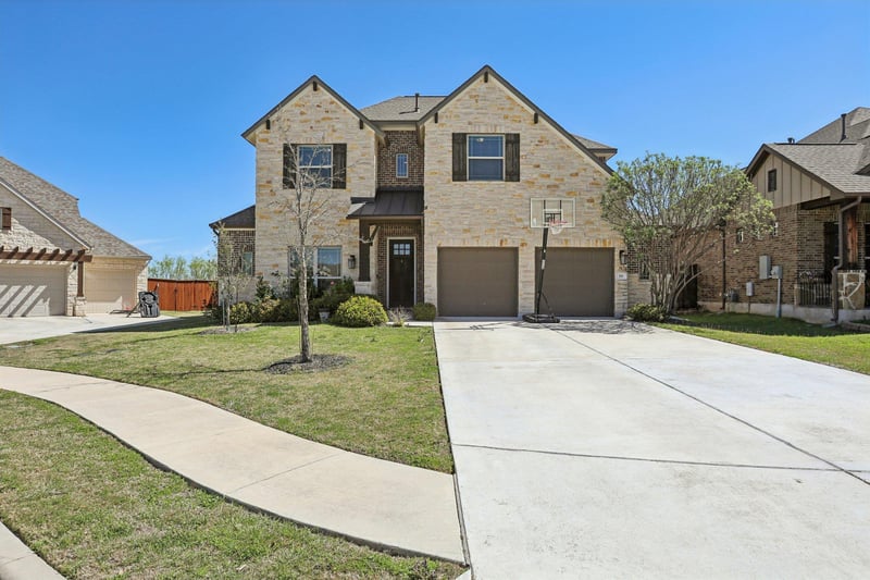 Virtual tour of 316 Leon LOOP
