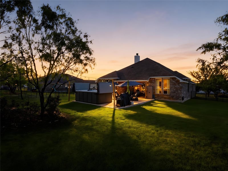 Virtual tour of 316 Raptor Beak WAY