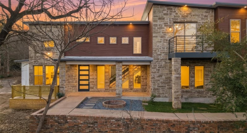 Virtual tour of 316 Tall Forest DR