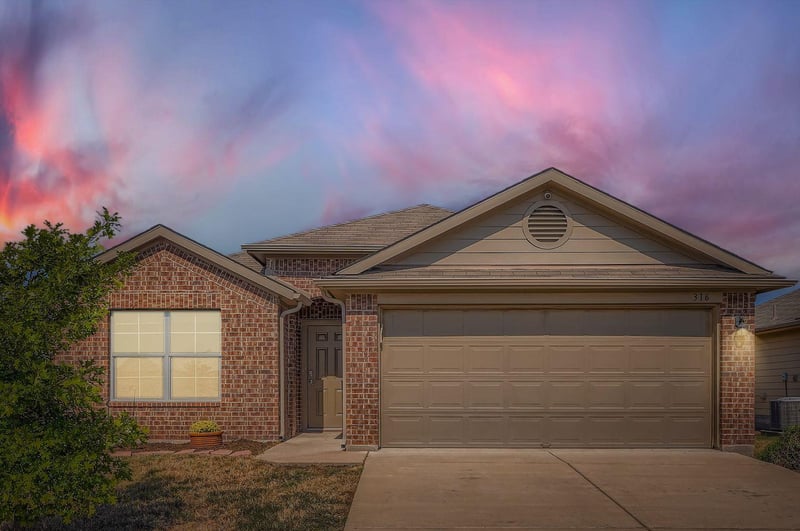 Virtual tour of 316 Unity DR
