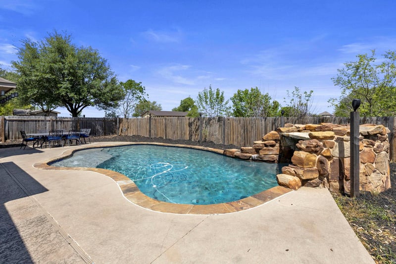 Virtual tour of 317 Cockrill ST