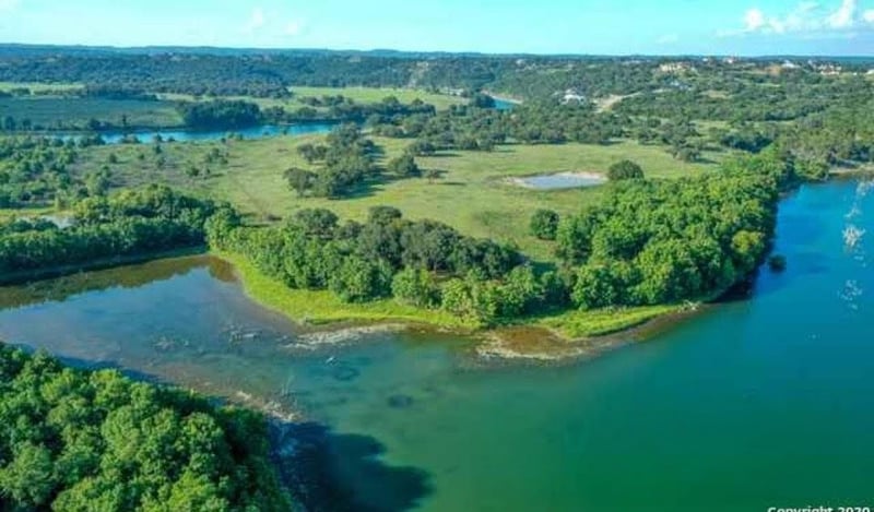 Virtual tour of 317 River Cliff PL