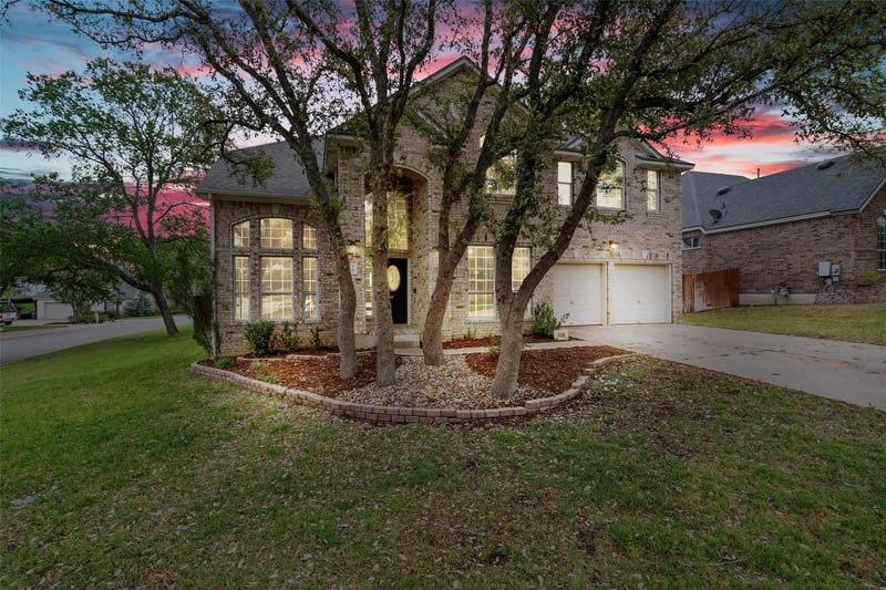 Virtual tour of 318 Ridge Run DR