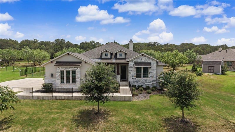 Virtual tour of 320 Raptor Beak WAY