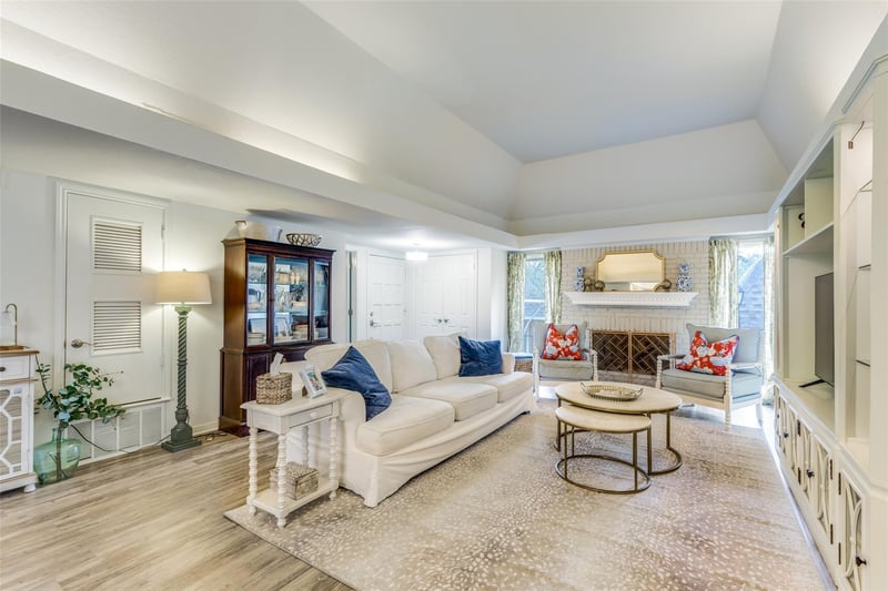 Virtual tour of 3201 Pecos St Unit #1