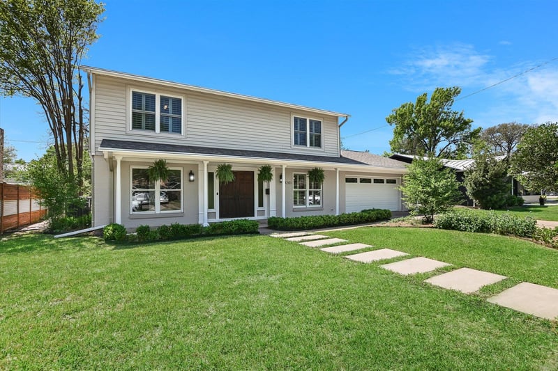 Virtual tour of 3201 Yellowpine TER