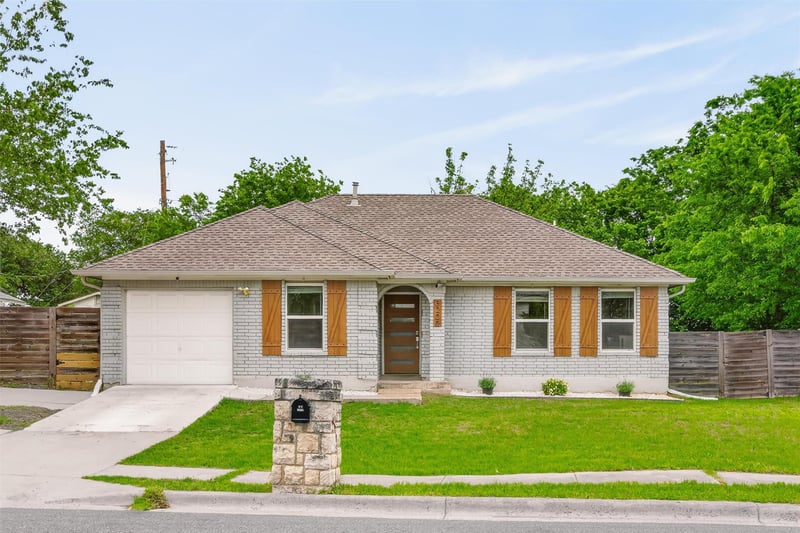 Virtual tour of 3202 Rockhurst LN