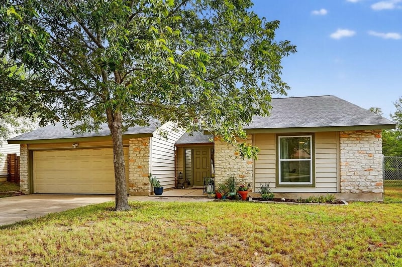 Virtual tour of 3202 Western DR