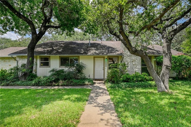 Virtual tour of 3207 Eanes CIR Unit #A & B