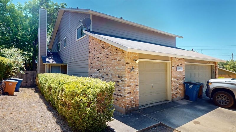 Virtual tour of 3207 Twinberry Cv Unit #A