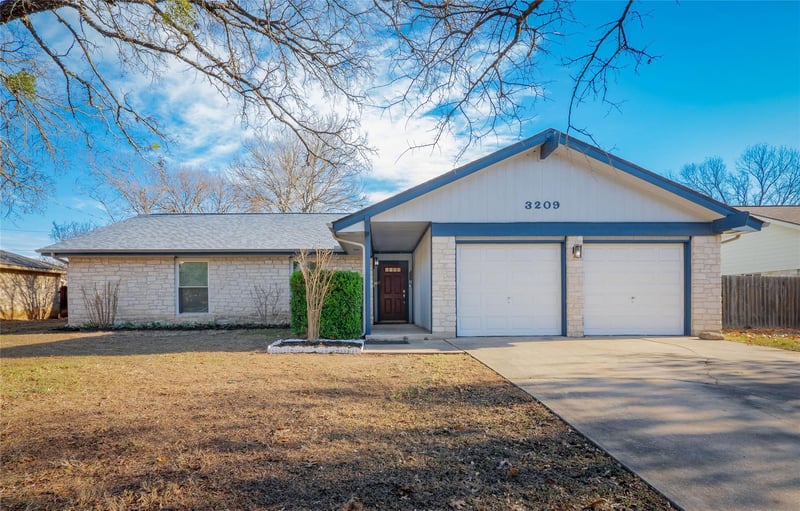 Virtual tour of 3209 Buffalo Springs Trl