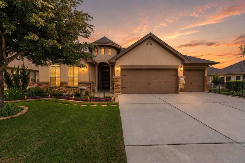 Virtual tour of 3209 Stella DR