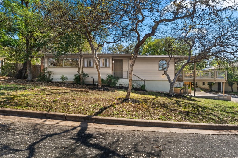 Virtual tour of 3209 Warren ST