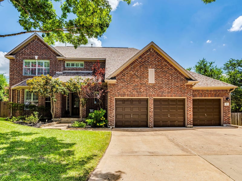 Virtual tour of 321 Calistoga CT