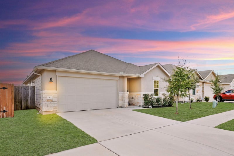 Virtual tour of 321 Durango Downs Dr