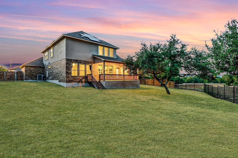Virtual tour of 324 Autumn Oak WAY