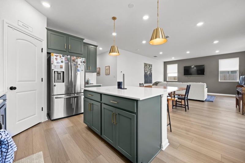 Virtual tour of 325 Kays Path