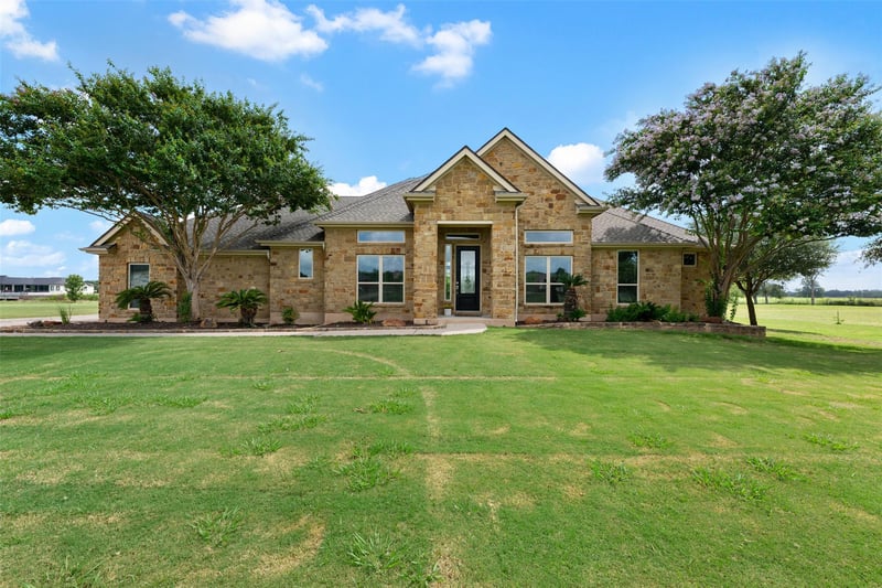 Virtual tour of 328 Apache PASS