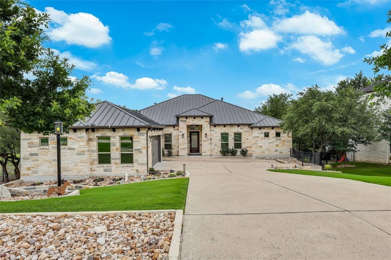 Virtual tour of 328 Ringtail Stream DR