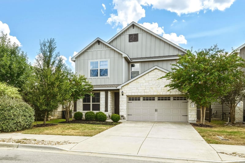 Virtual tour of 329 Bonnet BLVD