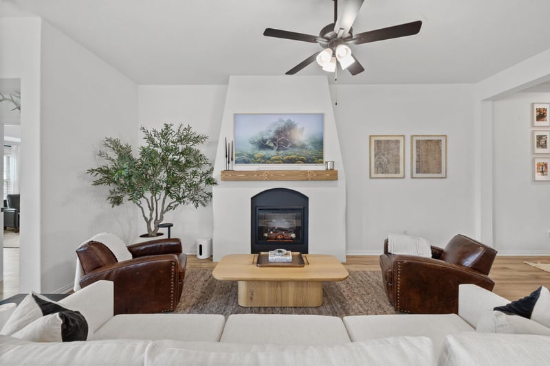 Virtual tour of 330 Bay Breeze DR