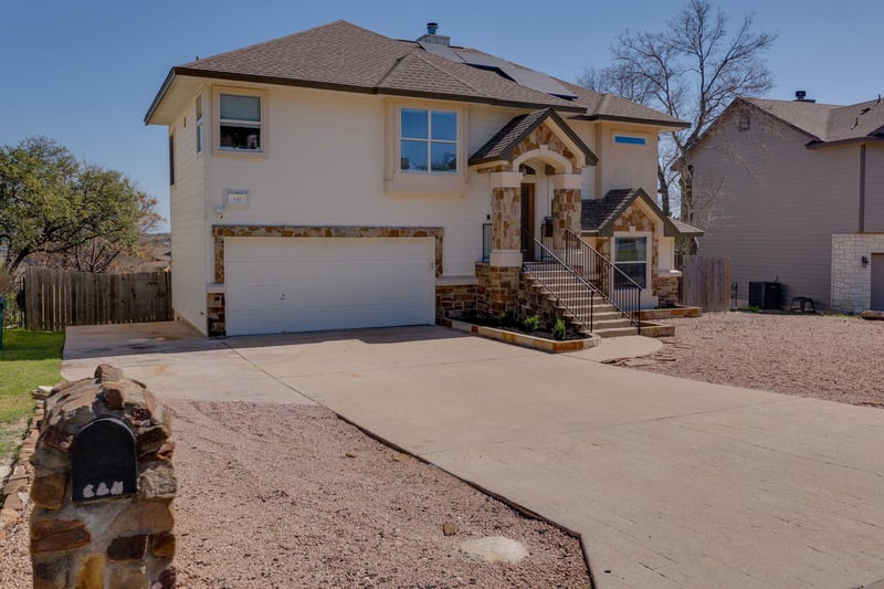 Virtual tour of 330 Southwind RD