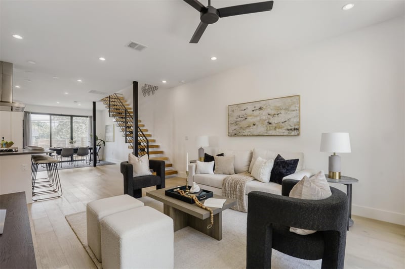Virtual tour of 3300 E Martin Luther King Jr BLVD Unit #B
