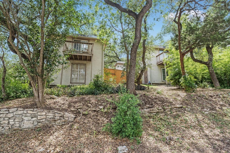 Virtual tour of 3304 Clawson RD