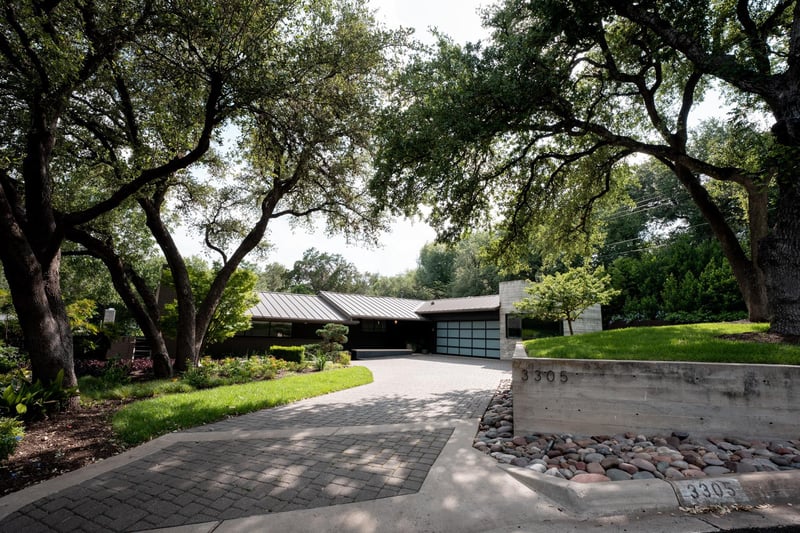 Virtual tour of 3305 Laurel CIR
