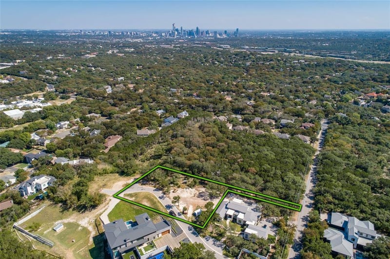 Virtual tour of 3308 Stoneridge RD Unit #1