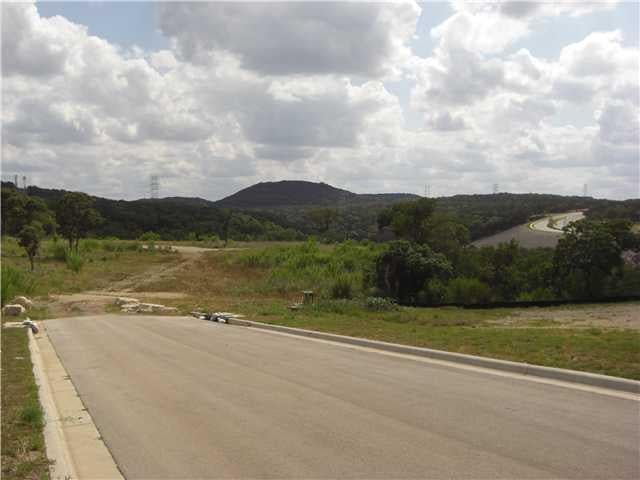 Virtual tour of 331 Bisset CT
