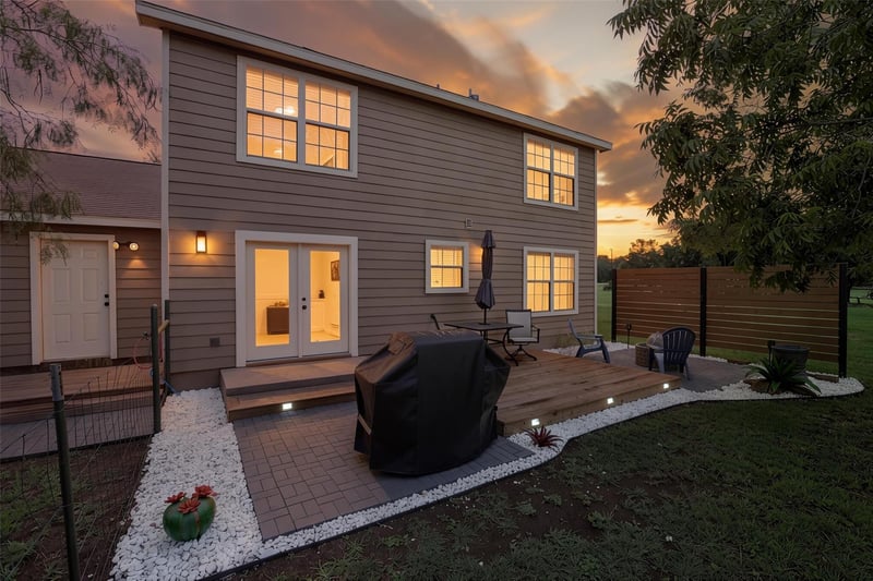 Virtual tour of 3310 Lime Kiln RD