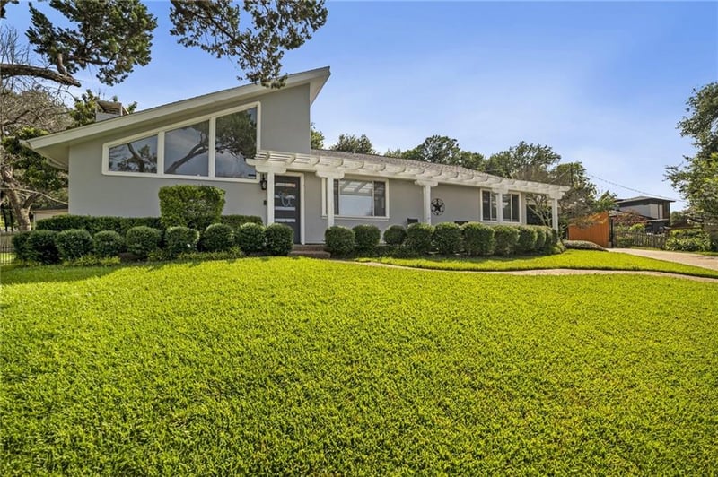 Virtual tour of 3311 Thousand Oaks CV